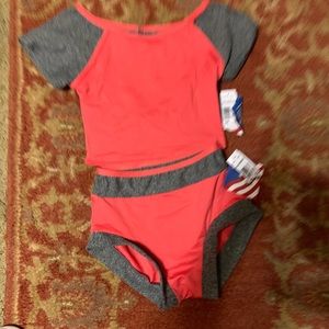 Small adult motionwear dance set